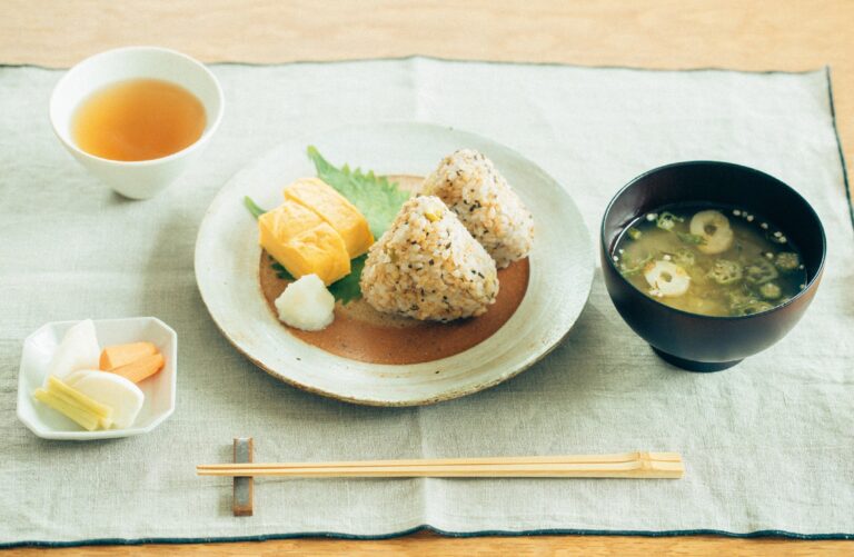 【医師が解説】腸を整えれば自律神経も整う！腸が喜ぶ食生活とは？