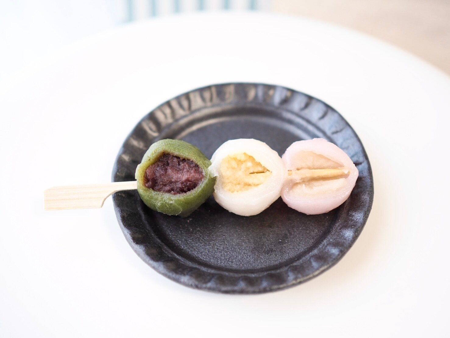 シャトレーゼ「三色団子」断面写真