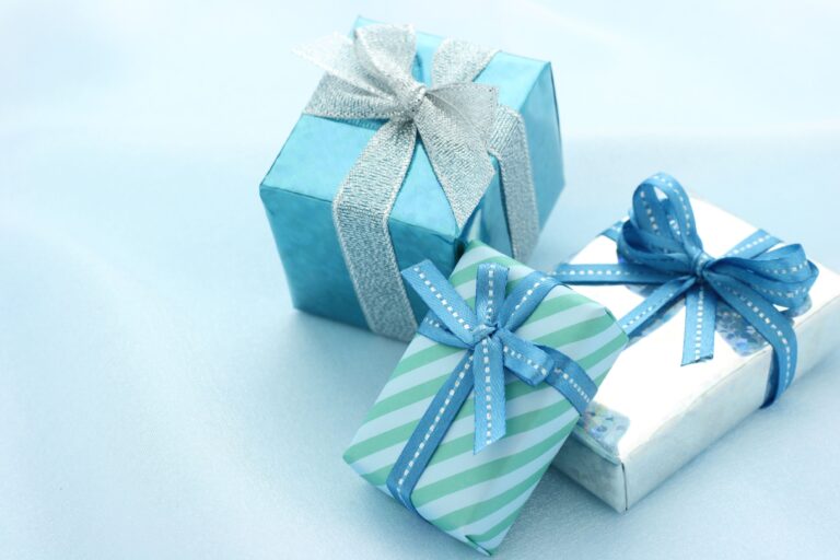 3000円のプレゼントで男性に喜ばれるアイテム10選！美容や食べ物などご紹介