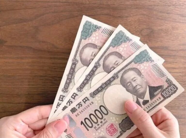 貯められる人と貯められない人の違い【貯まる習慣】「やめたら貯まった」「使い方を間違っていた」