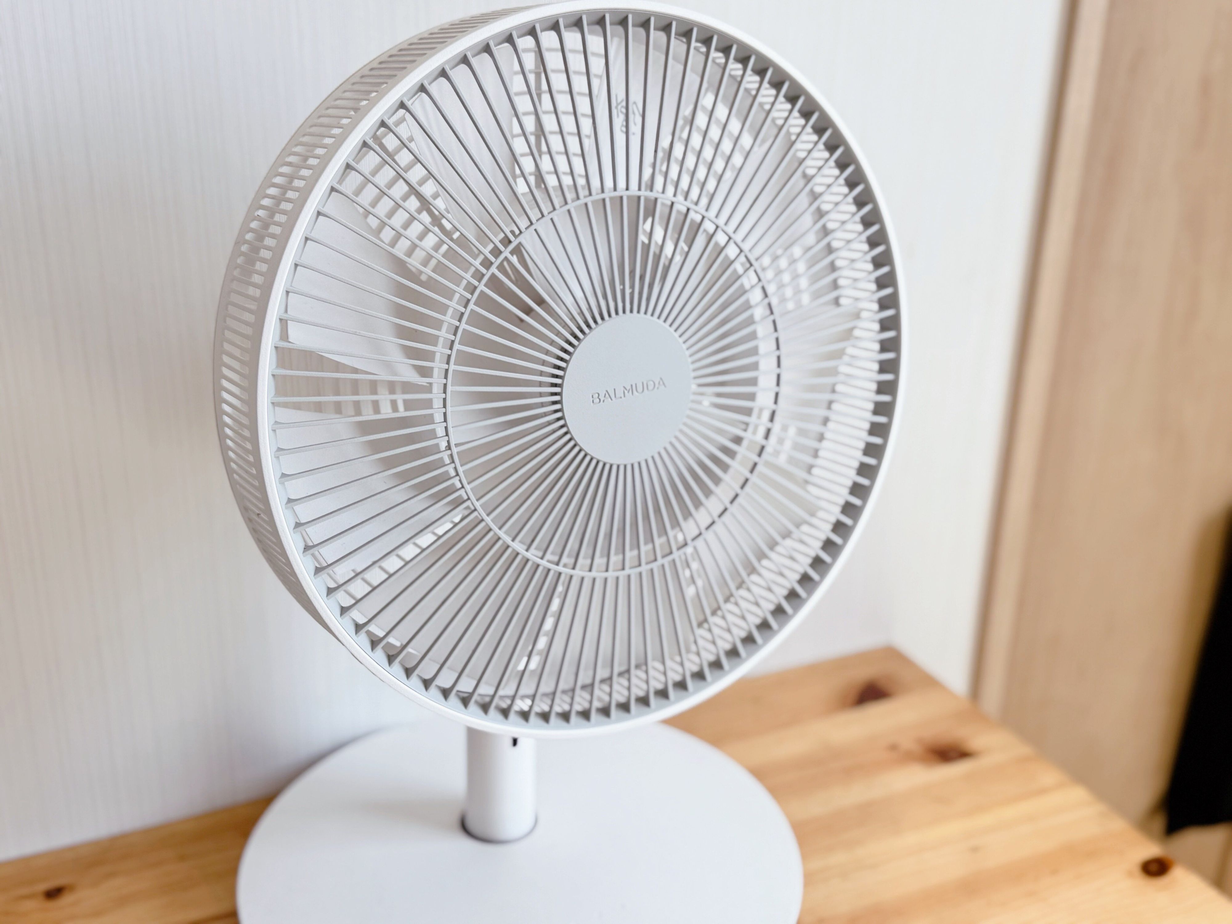 2．扇風機の掃除と組み立て