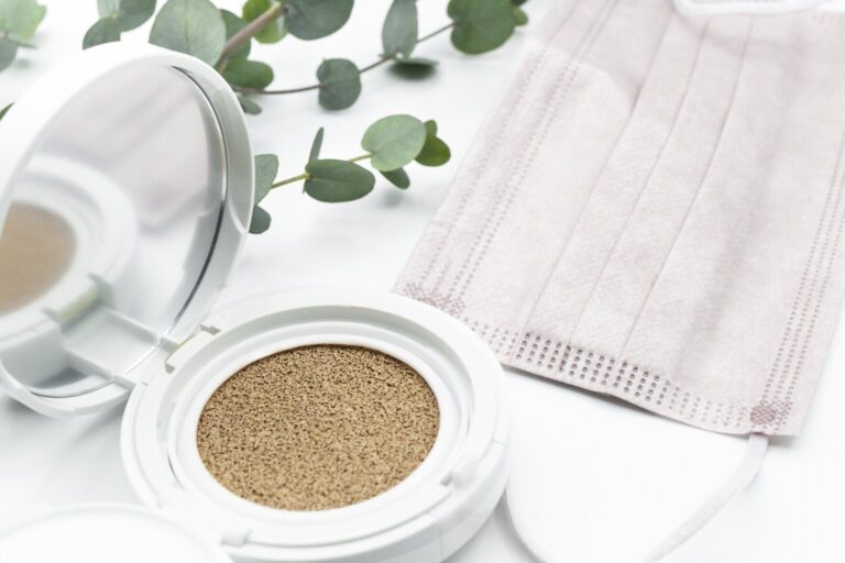 マスクにつかないファンデーション8選。ドラッグストアで買える！