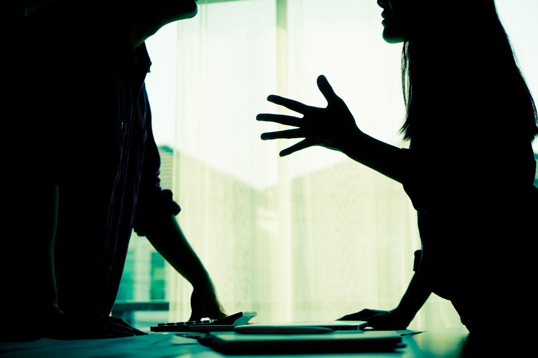 「家にいるだけなのに、なんでたいへんなの？」夫婦関係が“終わる”最悪のひと言8選