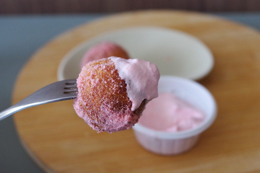 【丸亀製麺】うどーなつ「いちごみるく味」もう食べた?新作全3種を食べ比べ