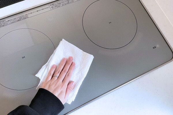 拭き掃除中の写真