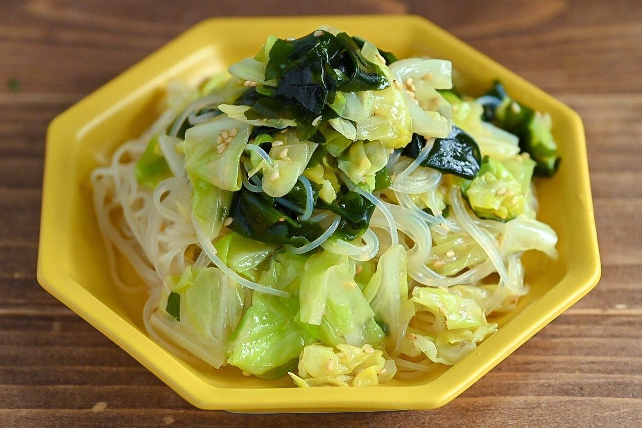 キャベツとわかめのはるさめサラダ