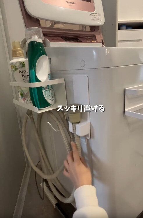 【ダイソー】洗濯機につけて洗濯機ホースをすっきり収納