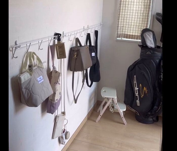 【ダイソー】簡単に収納増える!壁掛けフック