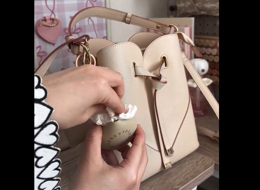 【ダイソー】めちゃくちゃ便利！シリコンケース