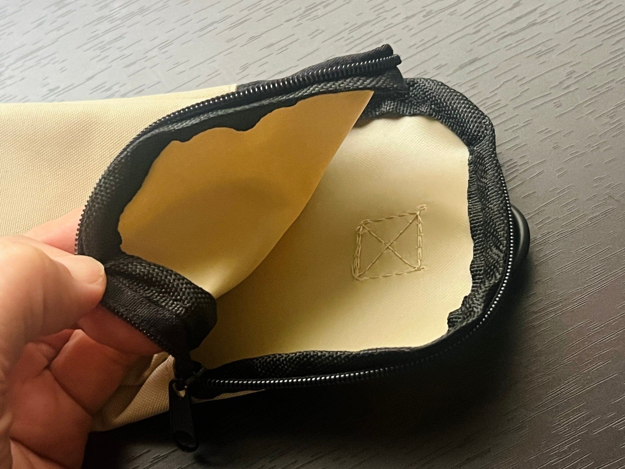 【セリア】こんなのが欲しかった!コンパクトで一度使ったら手放せない110円の超優秀グッズ