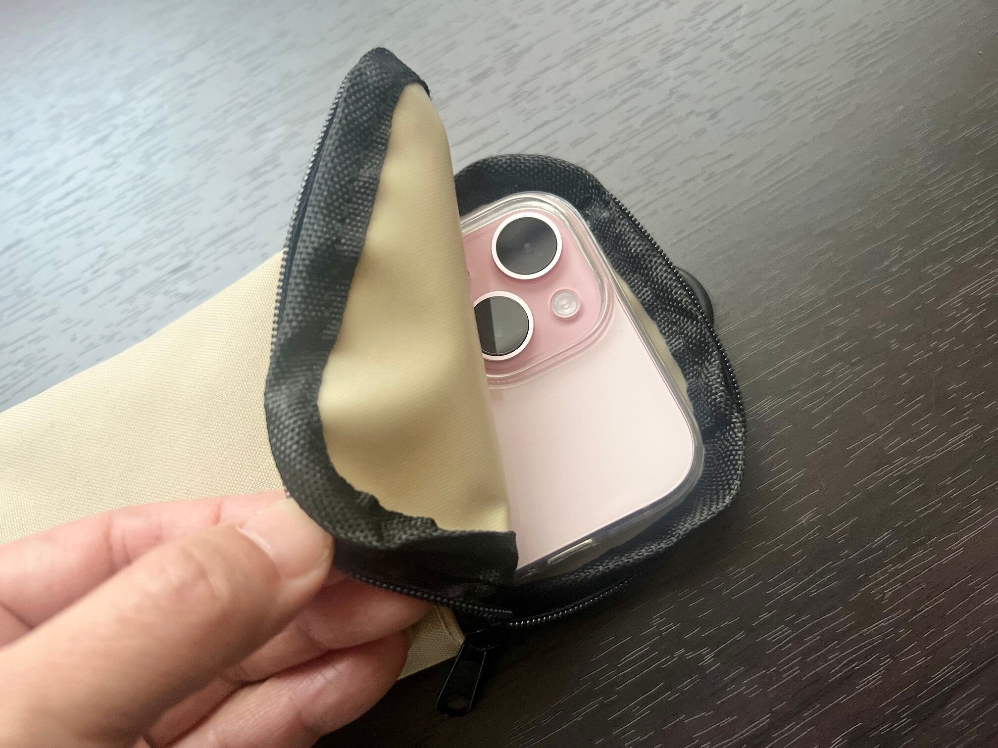 【セリア】こんなのが欲しかった!コンパクトで一度使ったら手放せない110円の超優秀グッズ