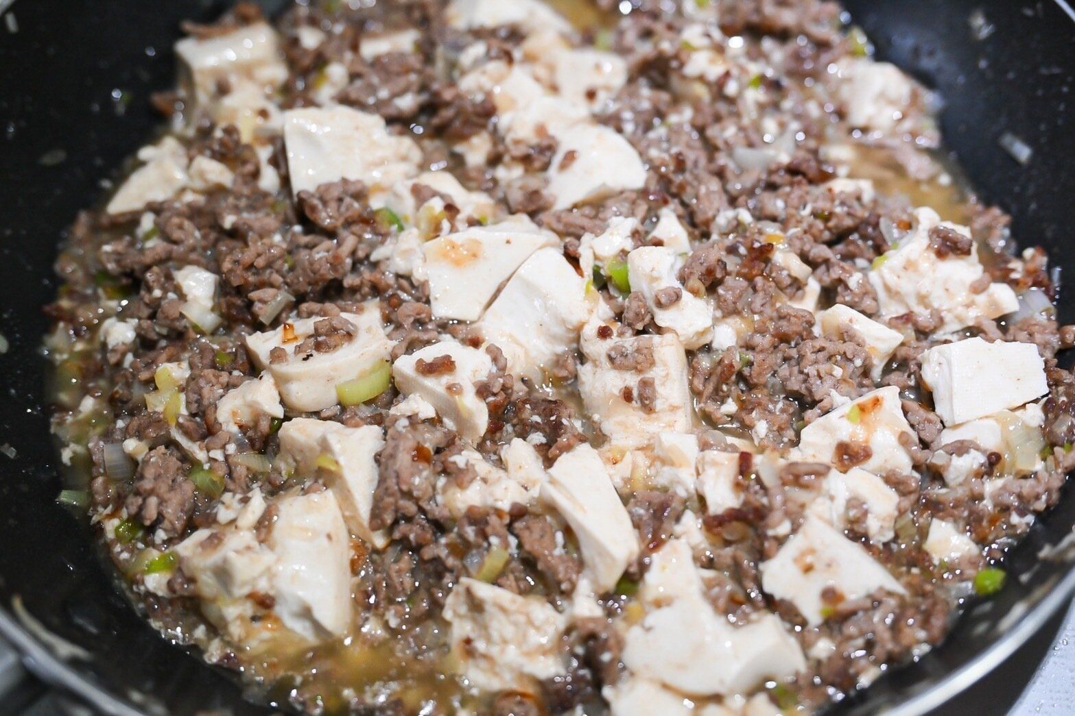 素を入れる前の白麻婆豆腐