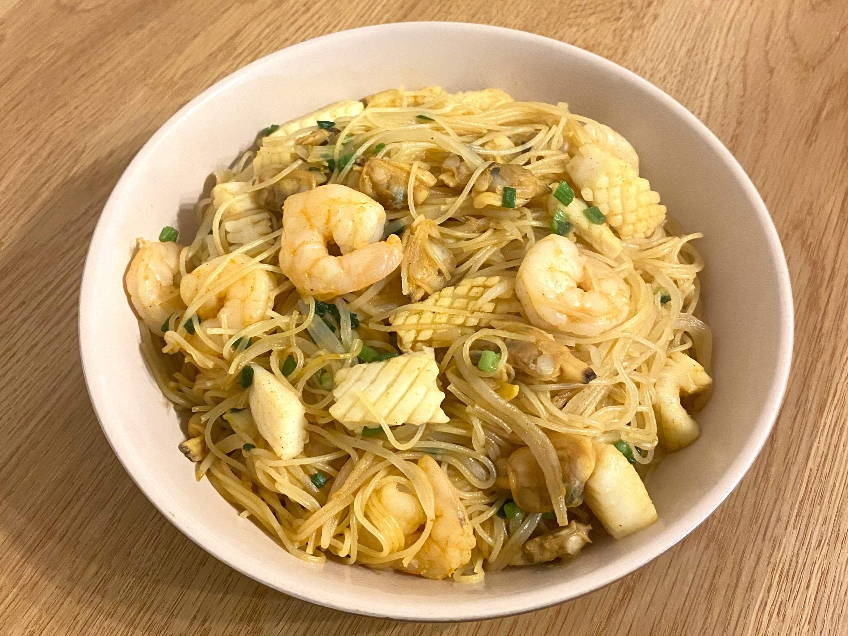 シンガポールビーフン　カレー味