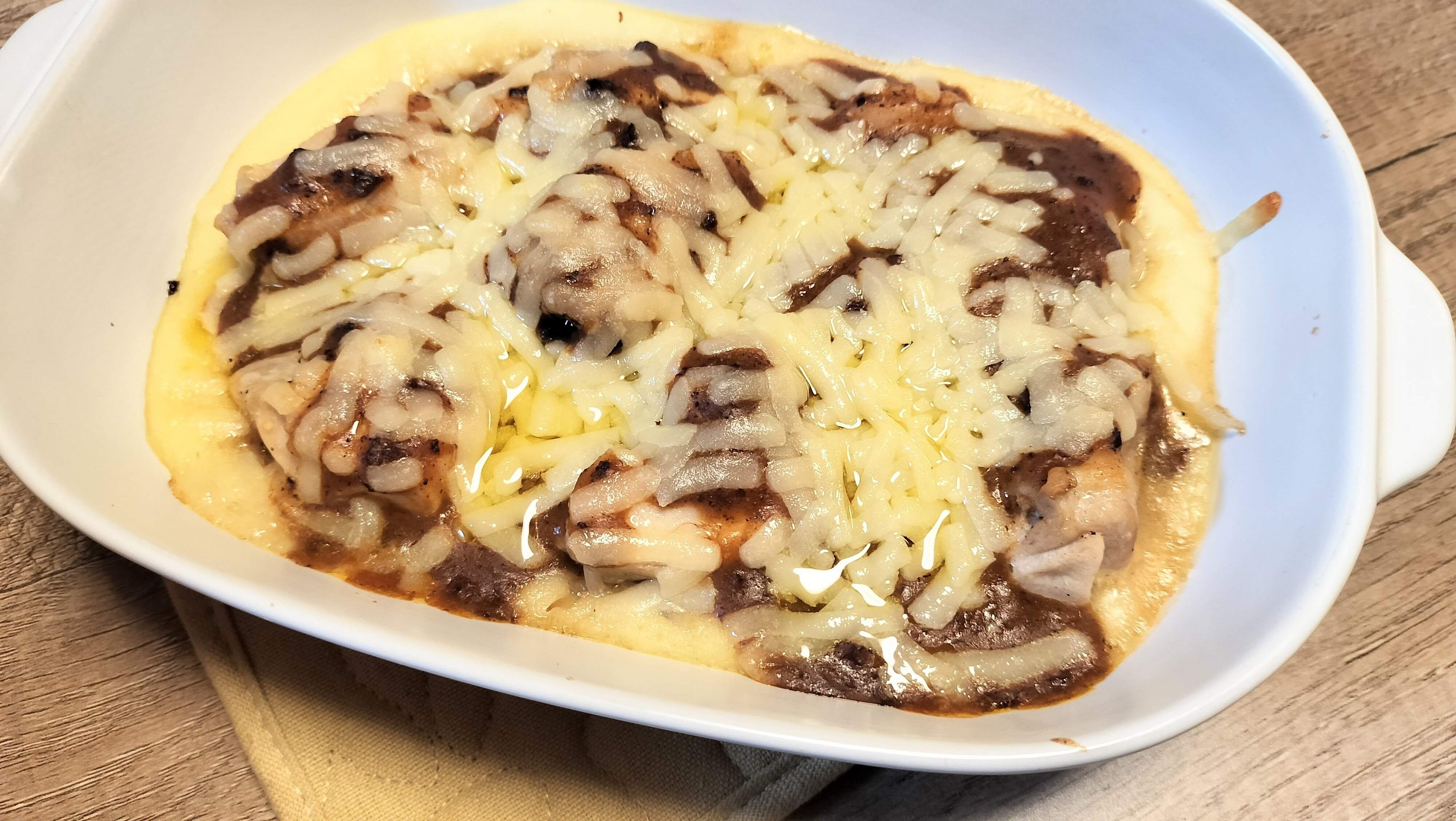 グリルチキンミートソースかけ