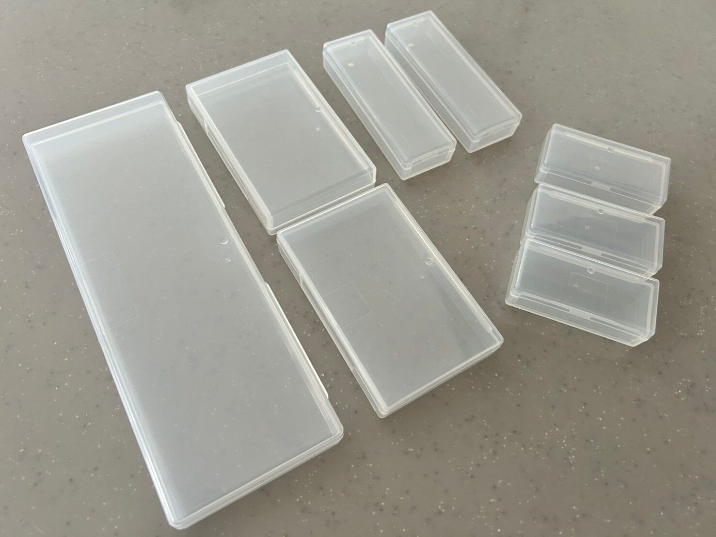 【ダイソー】絶対便利！きれいに仕分けして持ち運びできるカスタム小物収納ケースは複数個買いがおすすめ