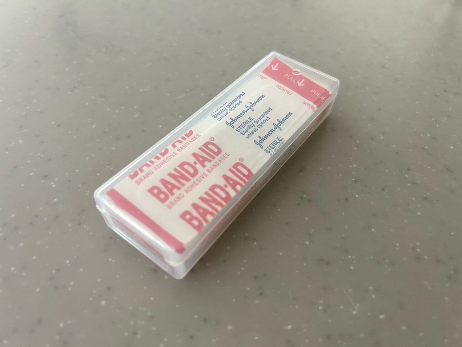 【ダイソー】絶対便利！きれいに仕分けして持ち運びできるカスタム小物収納ケースは複数個買いがおすすめ