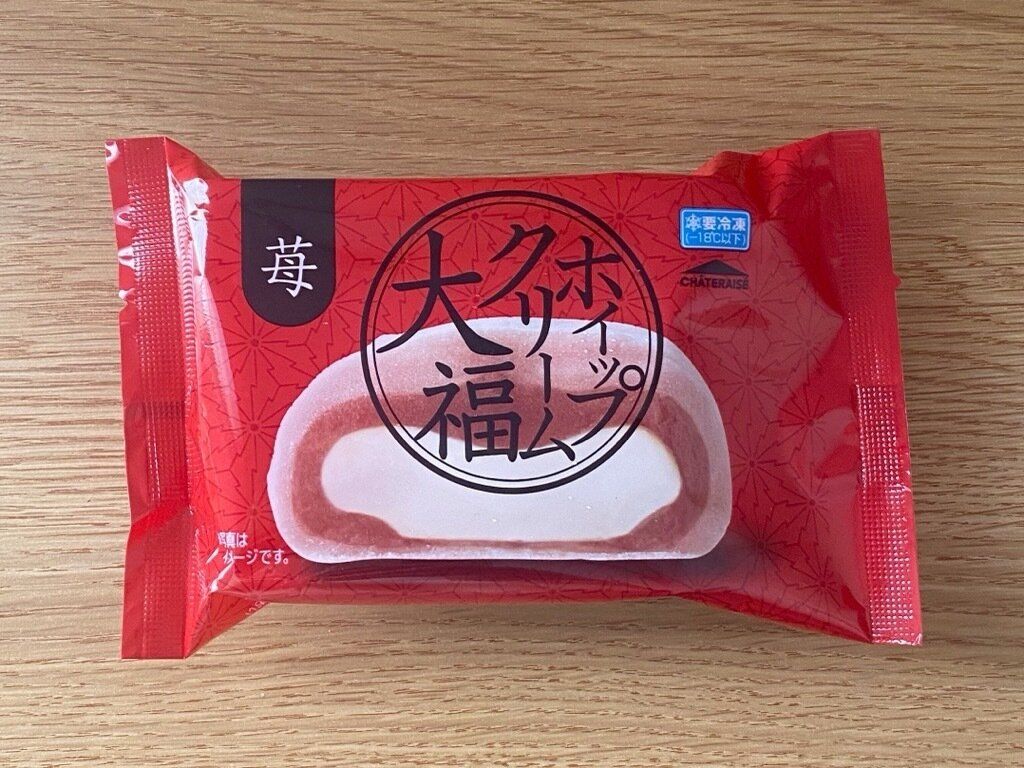 ホイップクリーム大福苺