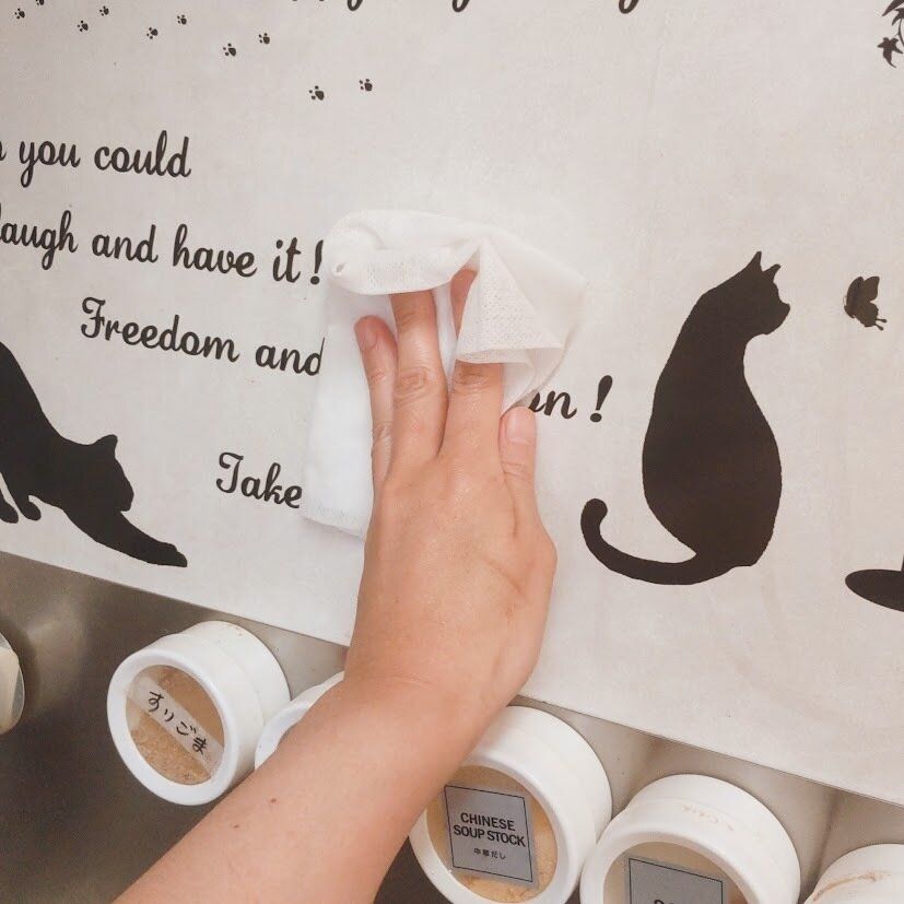 キッチンの壁面掃除