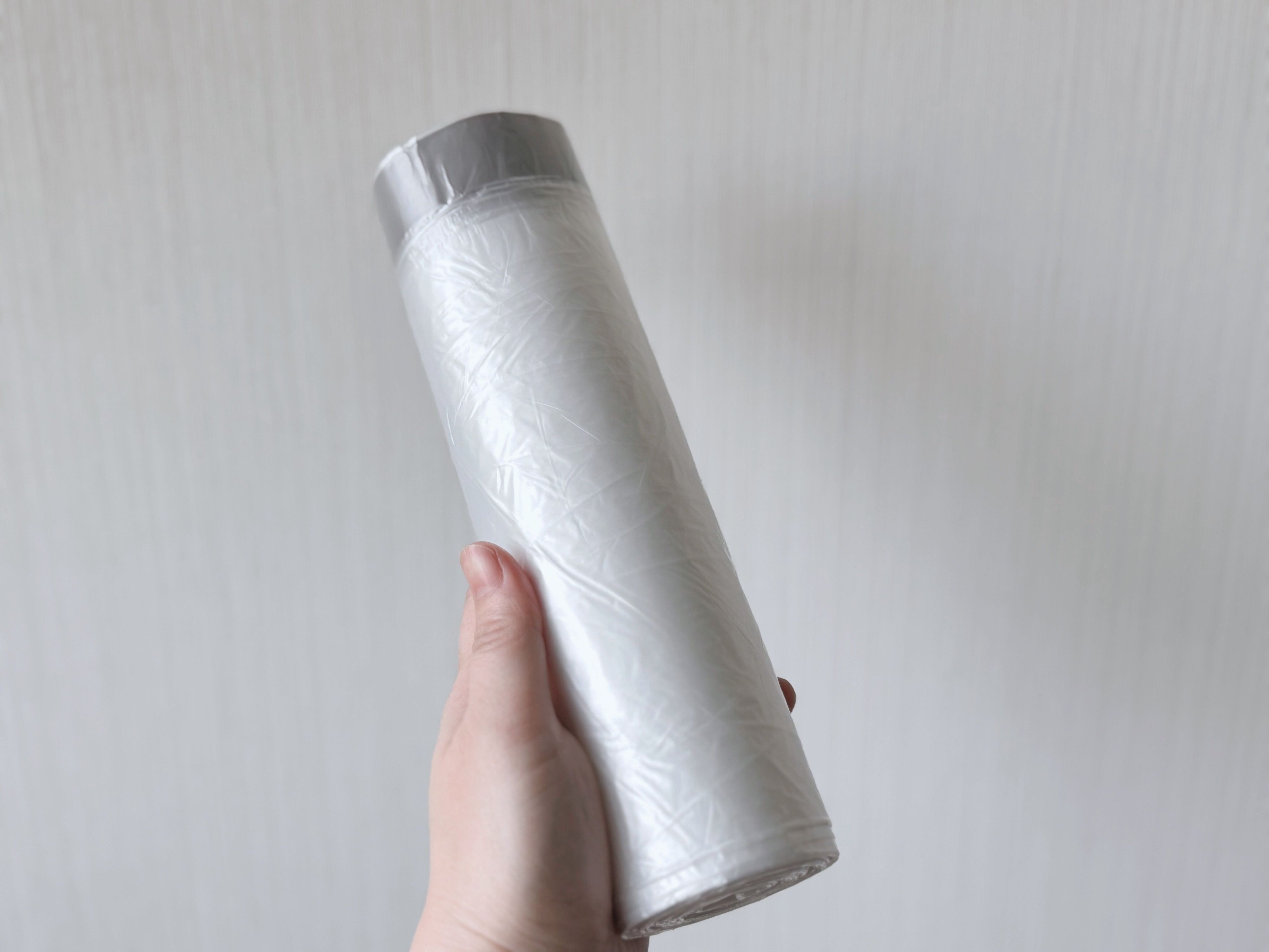 特徴2．ロール状でゴミ袋の設置もラク！