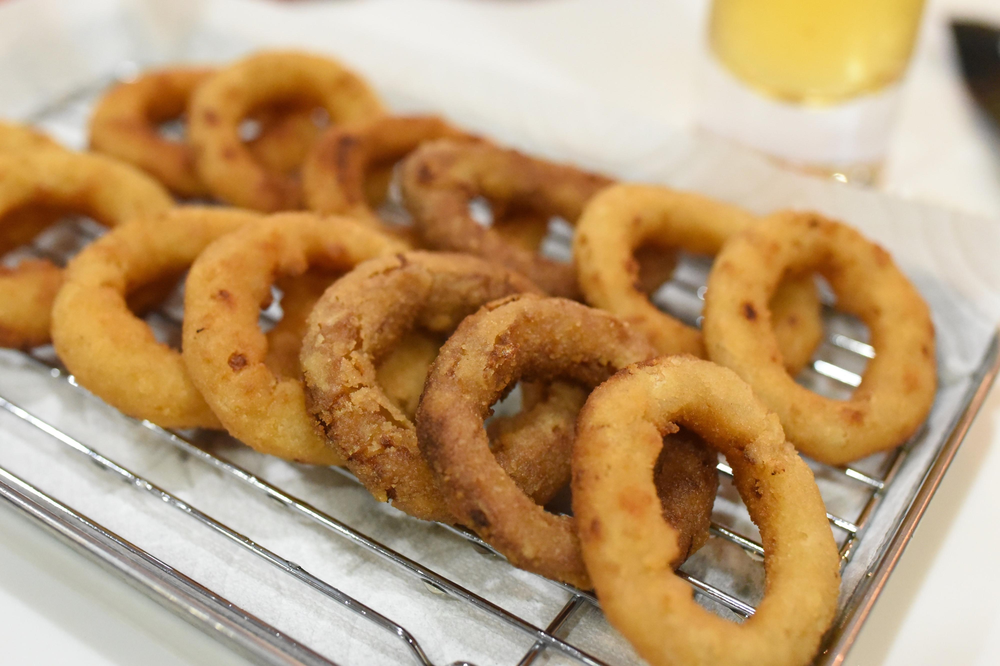 薄味なので、ケチャップやチリソースなど、お好みのソースをディップして食べても楽しい