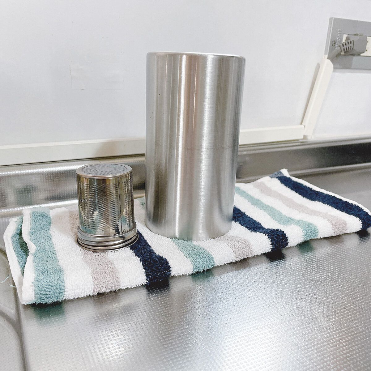 水切りかごはありません