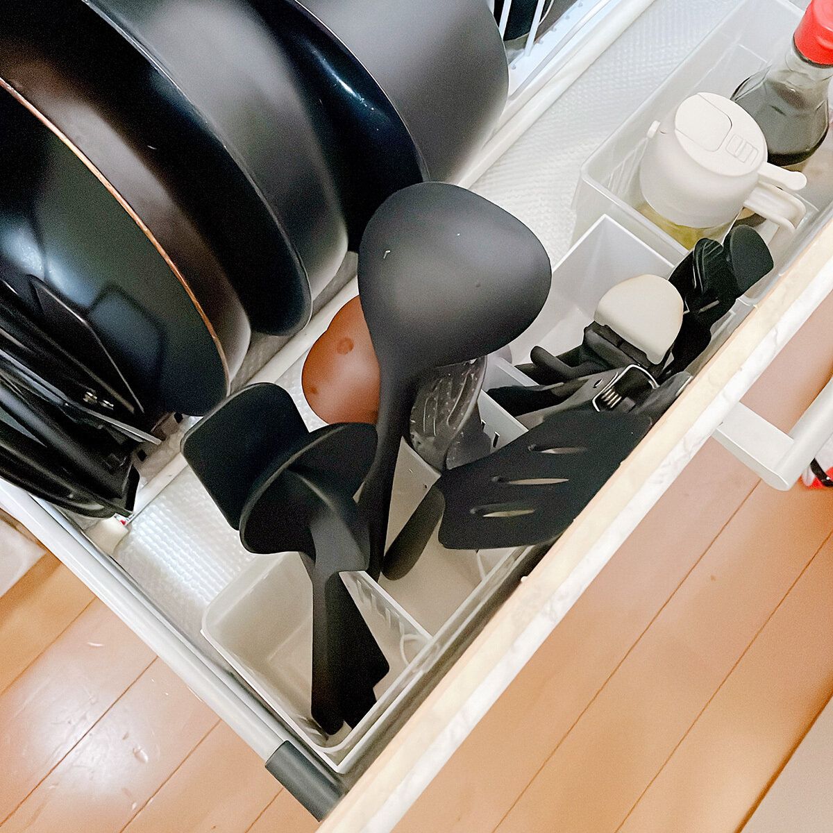 ツールはすべて引き出しに収納