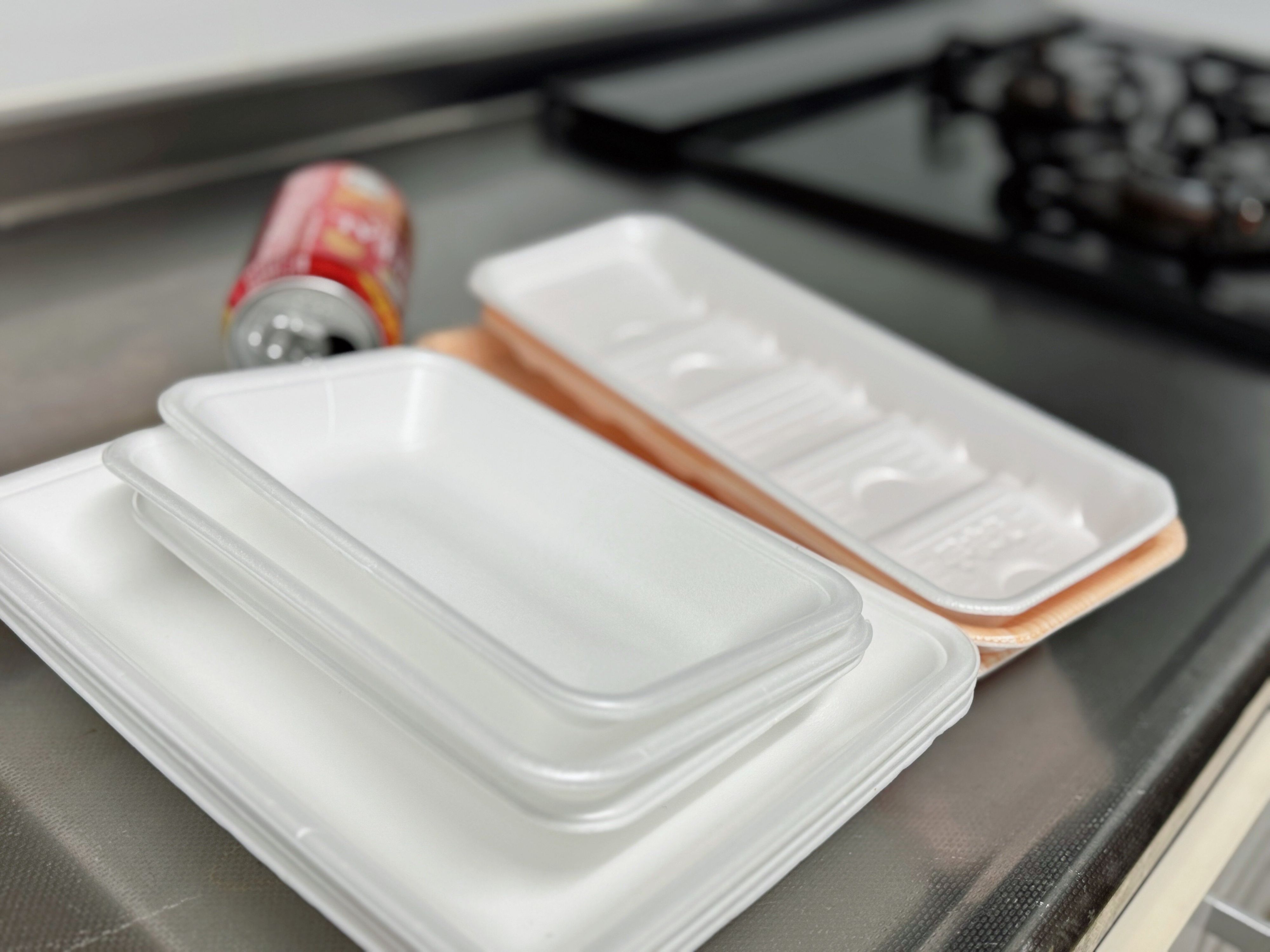 3.洗っていない缶・空き容器