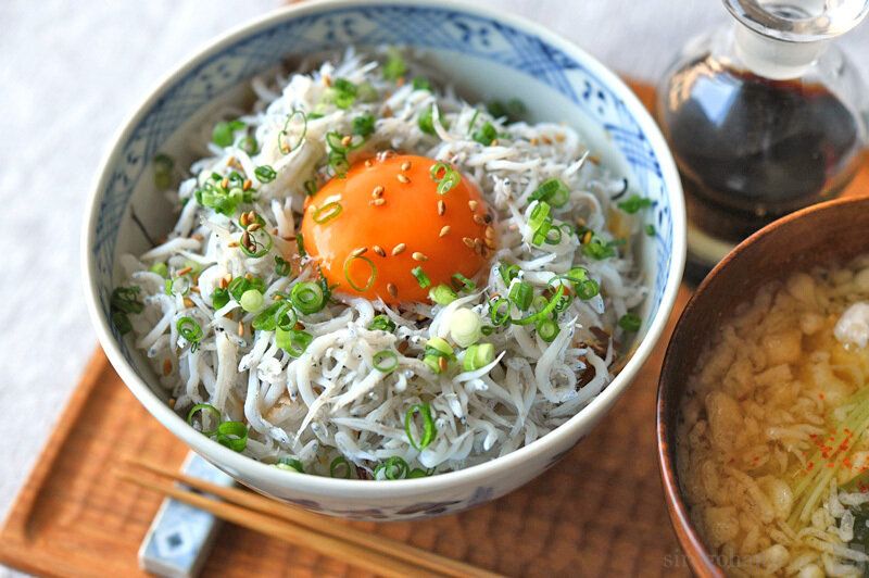 5分で完成！簡単しらす丼