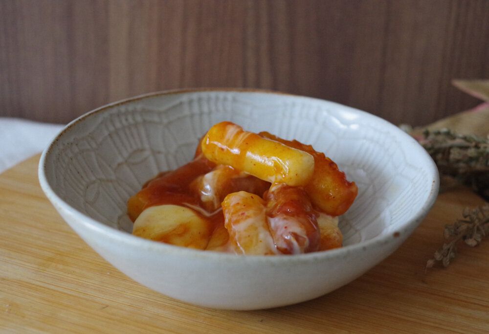 【セブン】とろ~りチーズと旨辛味が絶妙!おうち居酒屋風「冷凍食品」を暑い日・疲れた日の一品に