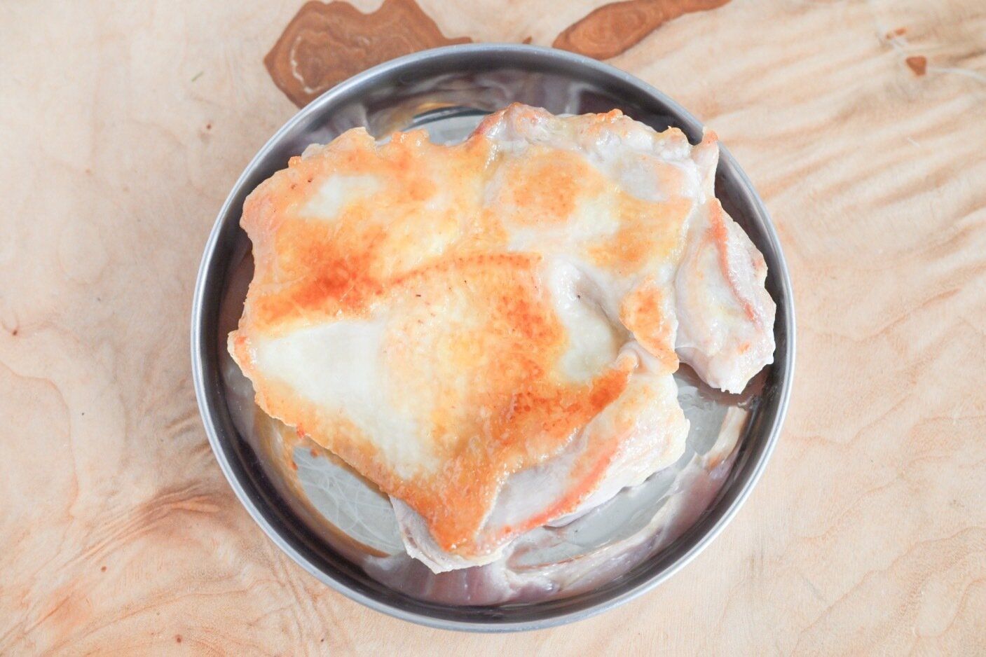 焼いた鶏もも肉