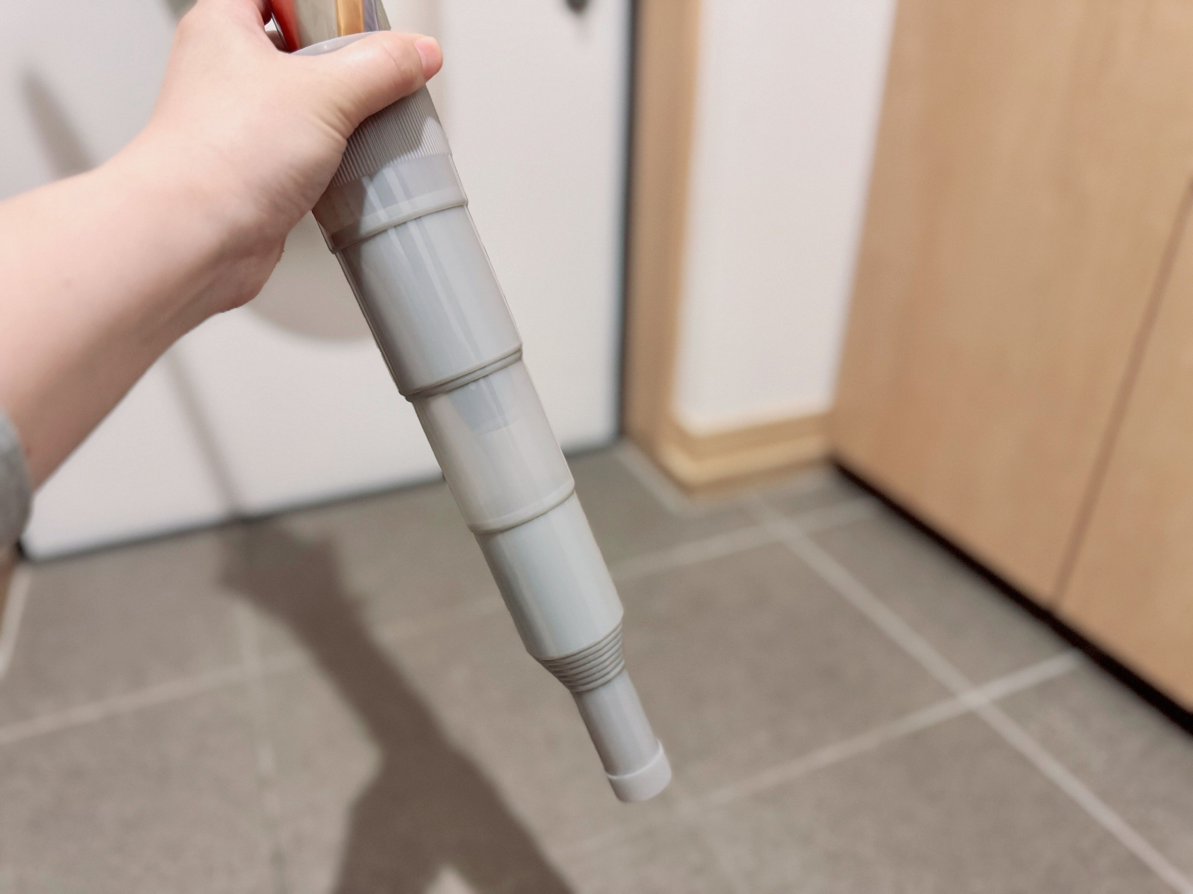 普段使いの傘の先に取り付けるだけ