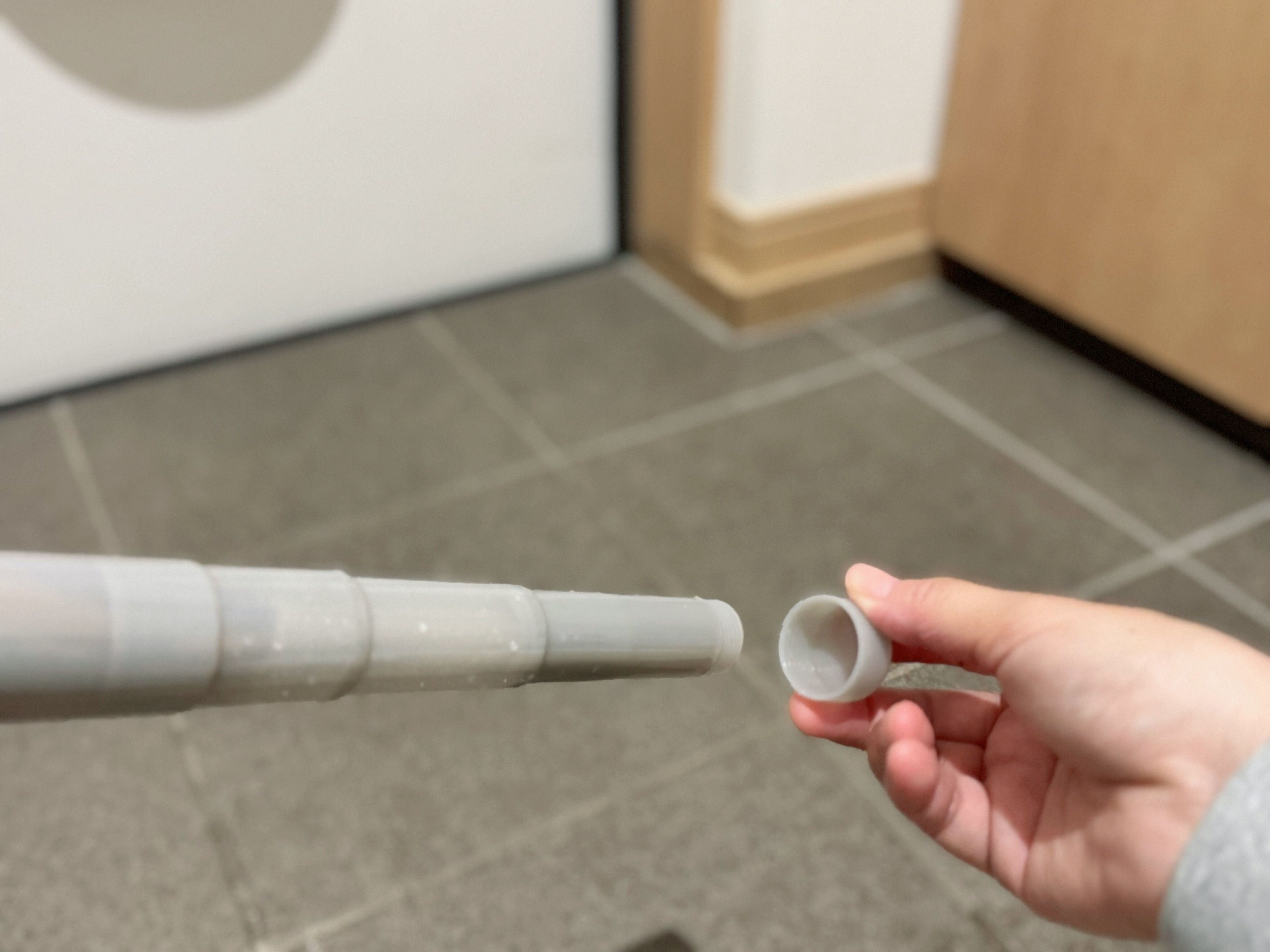 普段使いの傘の先に取り付けるだけ