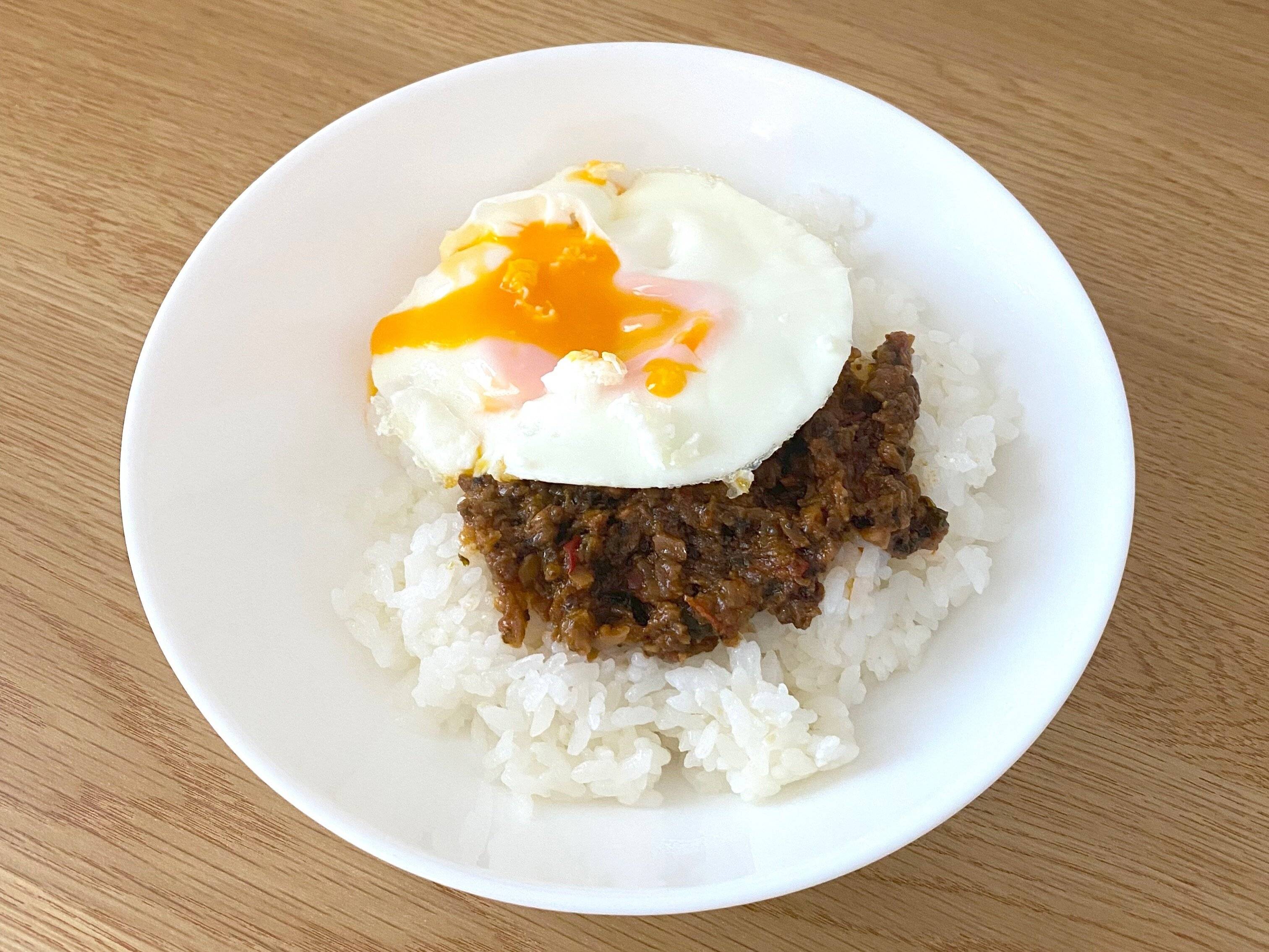 のっけてガパオ飯