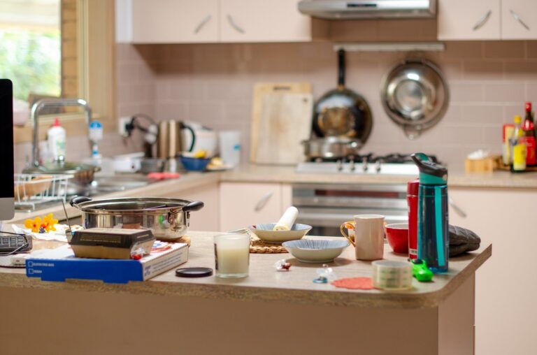 汚い家の人は必見！整理のプロが教える「家にあったらすぐに捨てたほうがいいもの」4選