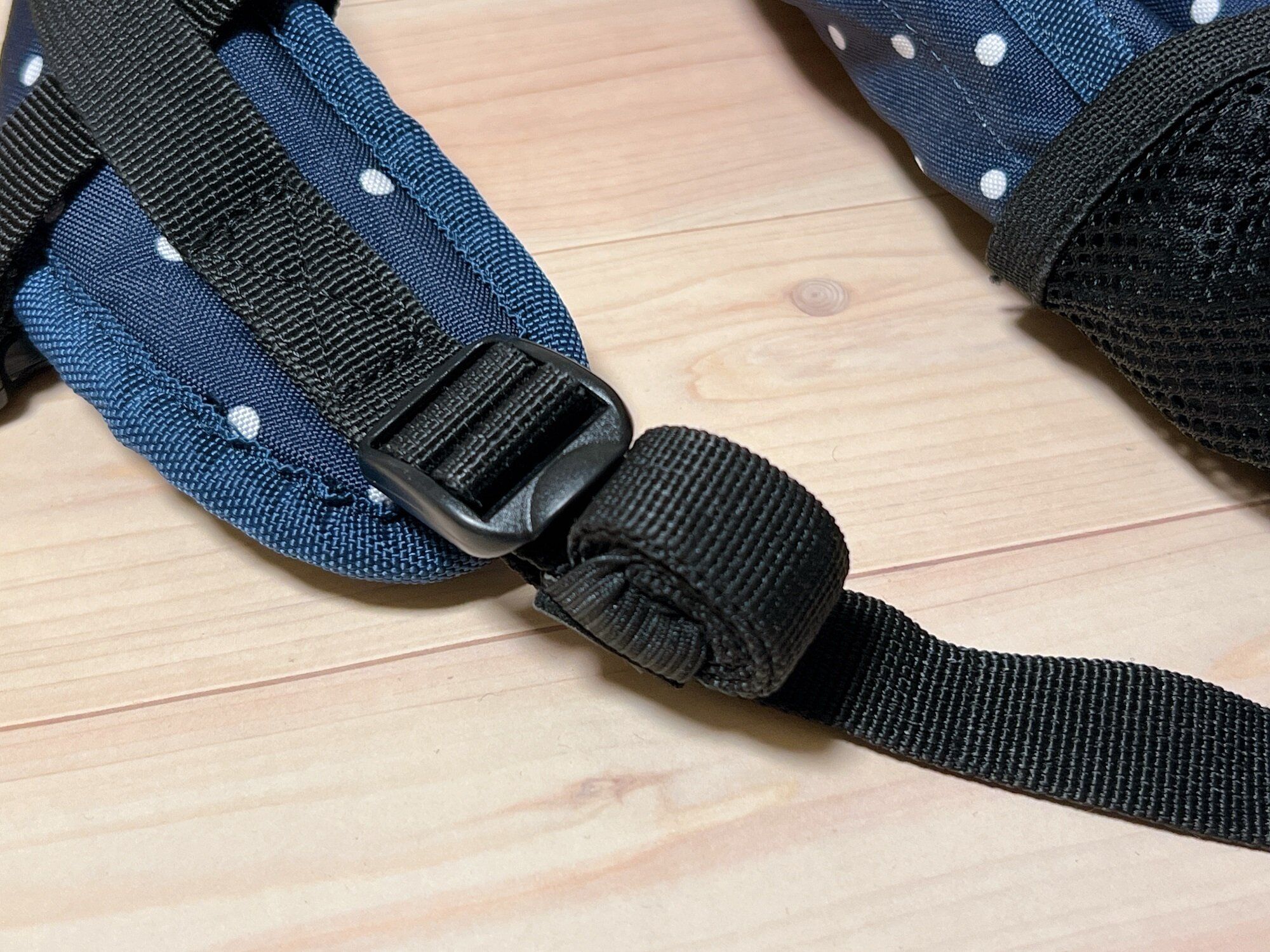 【セリア】リュックを使っているとき、微妙にイライラする悩みを一発解決してくれるアイテムが優秀すぎ!