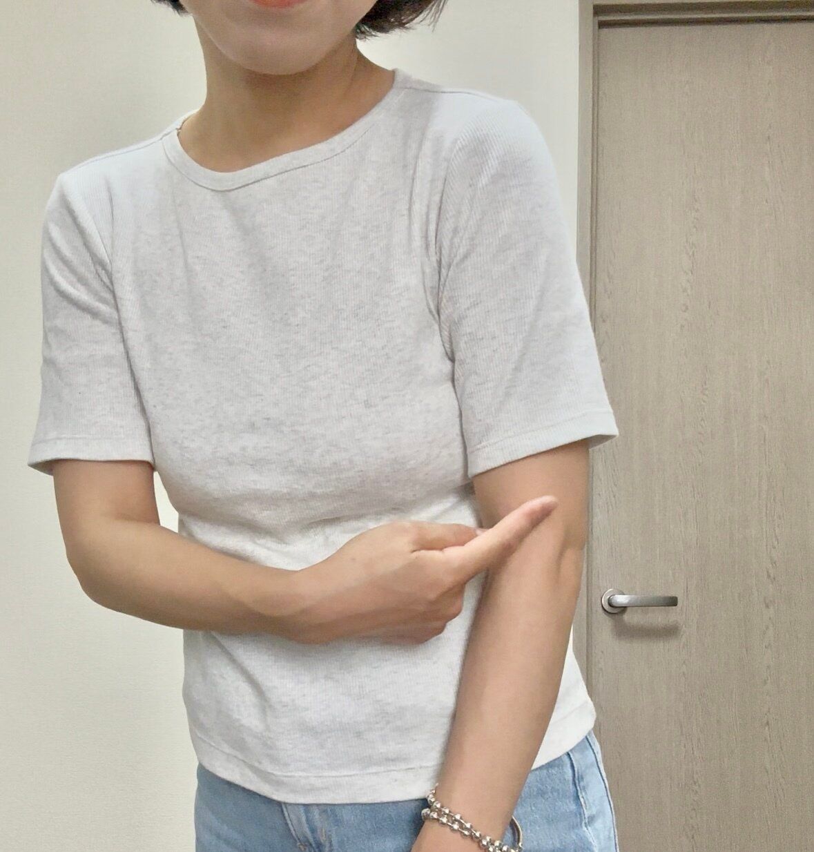 ユニクロのリブボートネックT