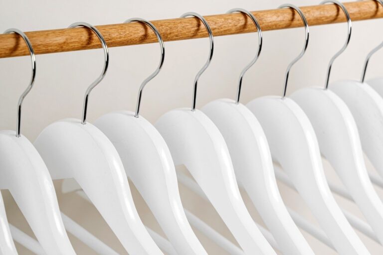 洗濯ハンガーの収納アイデア12選！100均やニトリのアイテムも紹介