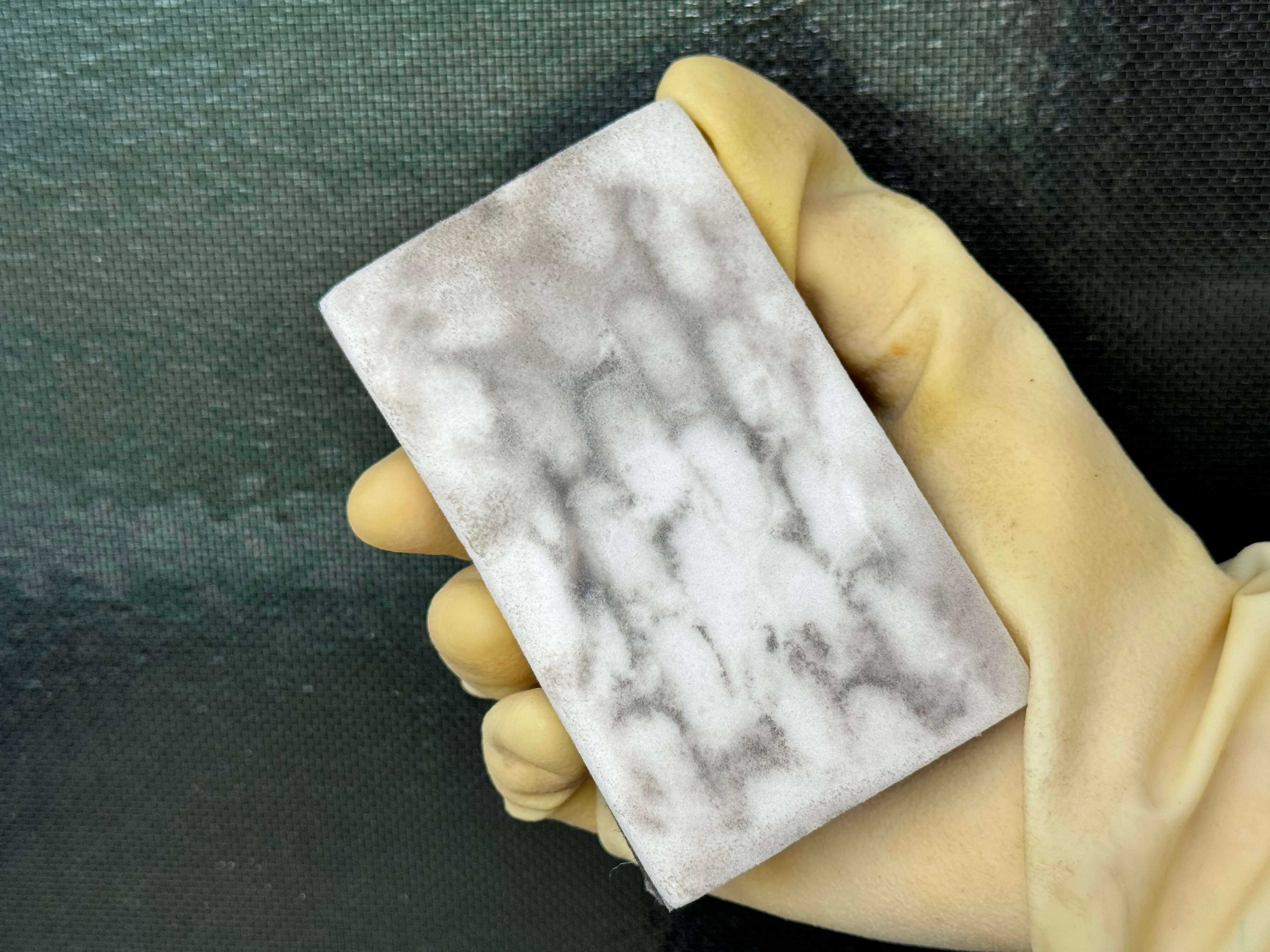 なでるだけだから手間いらず!