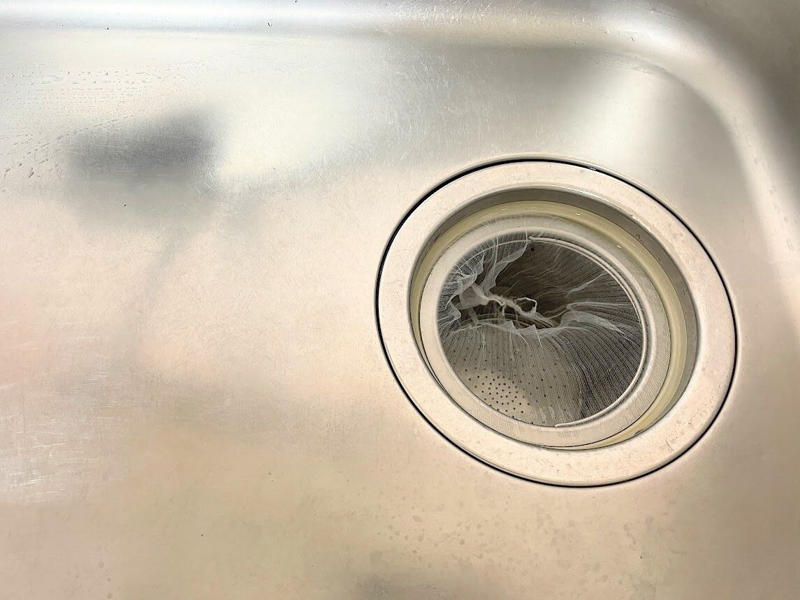 キッチンの排水口まわり