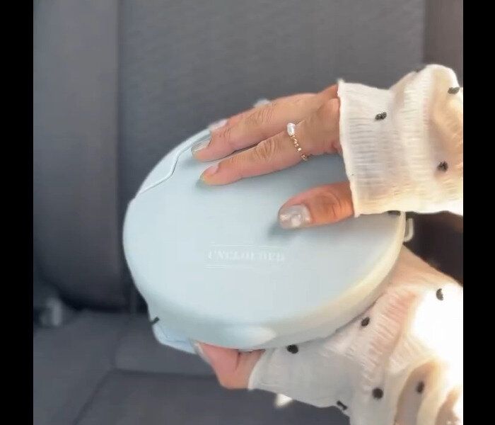 【3COINS】転がらない！CARスマートダストボックス