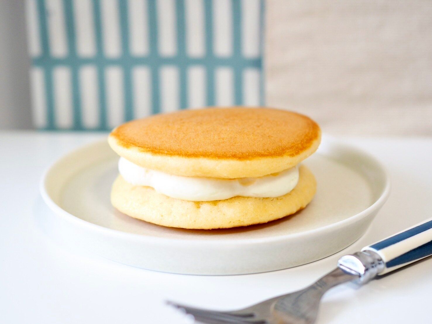 シャトレーゼ「フランス産クリームチーズパンケーキ」商品写真