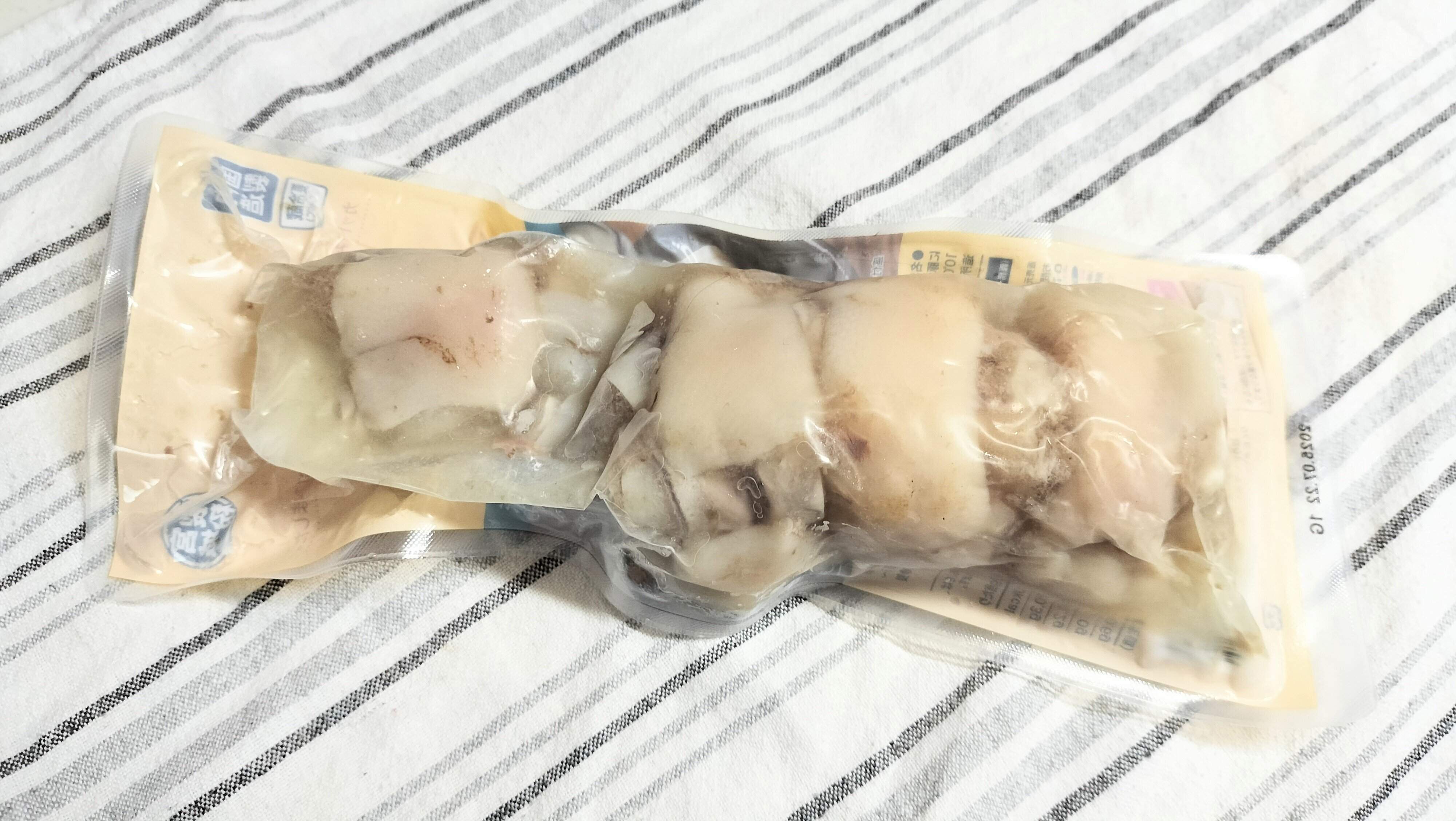 豚足の水煮の裏側