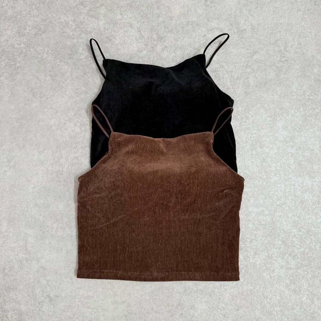 【GU】今年も完売か?“ブラウンがかわいい”レビュー多数!「ベロアブラフィール」が大活躍