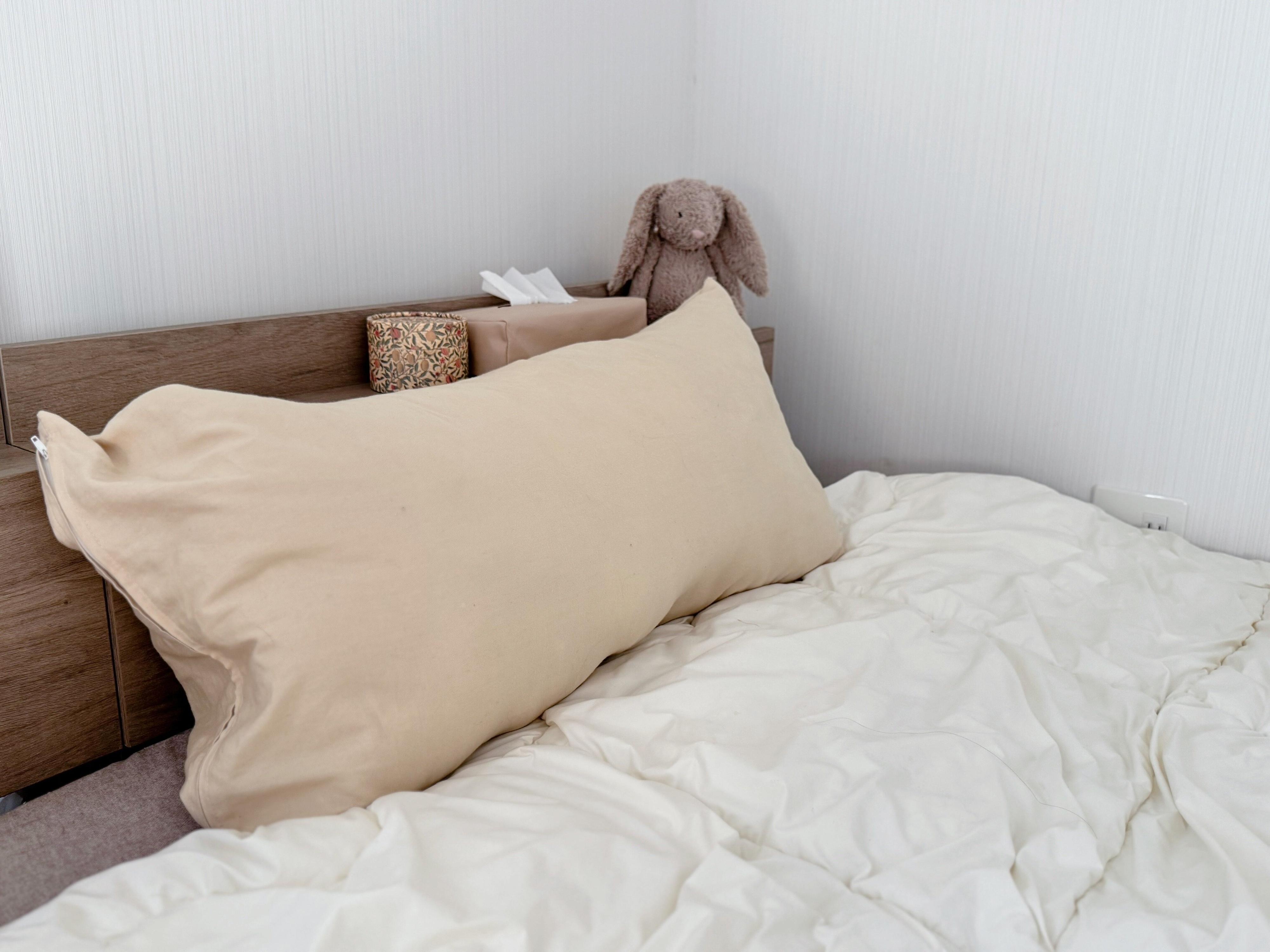 季節外の寝具収納には抱き枕カバーが使える!