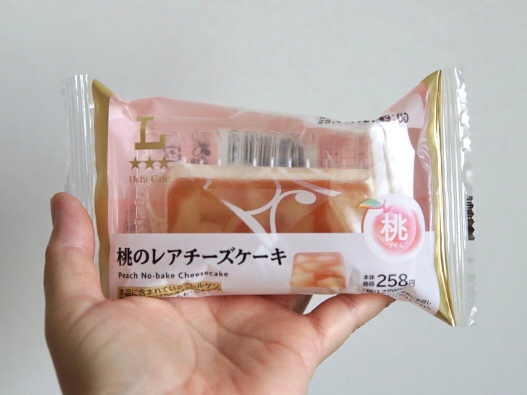 桃のレアチーズケーキ