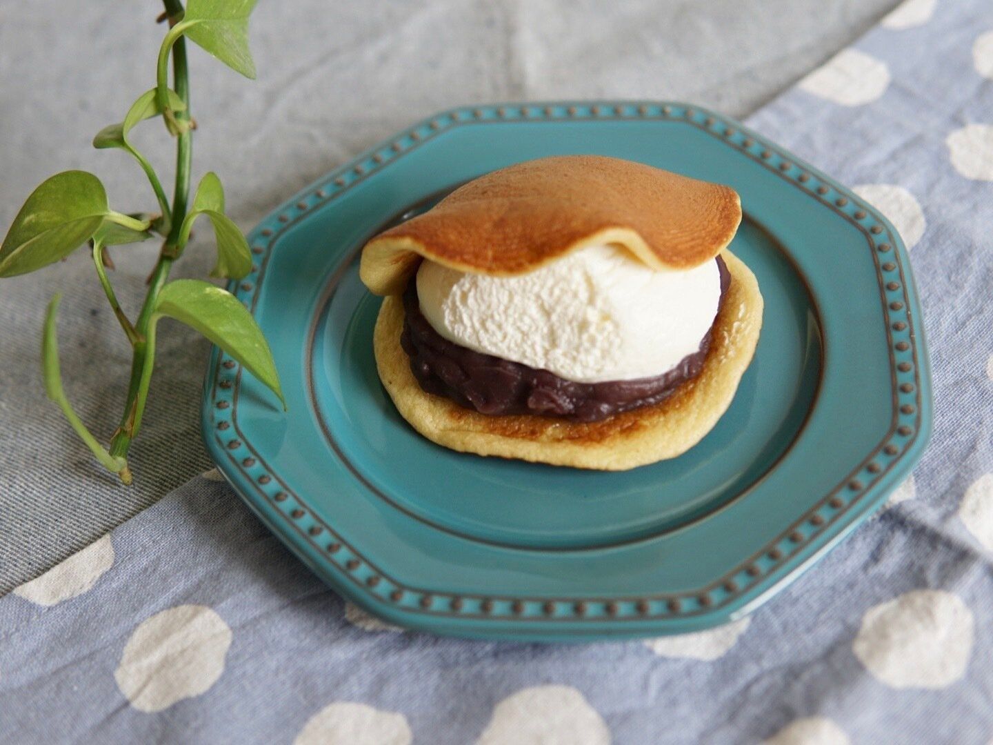 盛りすぎ！どらもっち　あんこ＆ホイップ