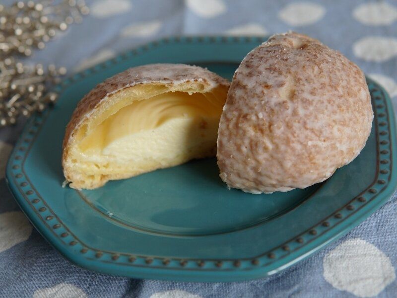 じゅわバタ塩メロンパンみたいなシュー(カスタード)