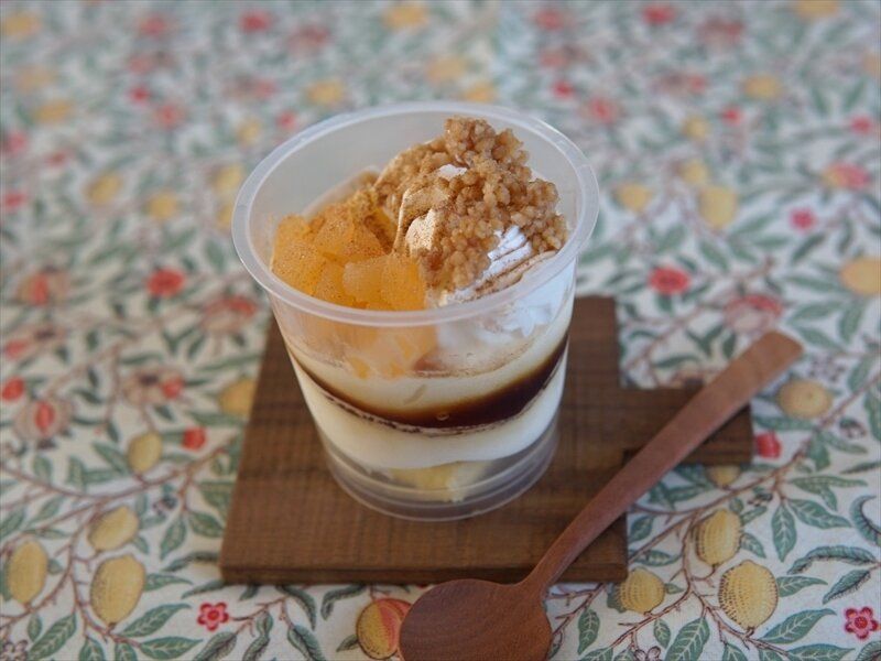 りんごとシナモンのカスタードパフェ