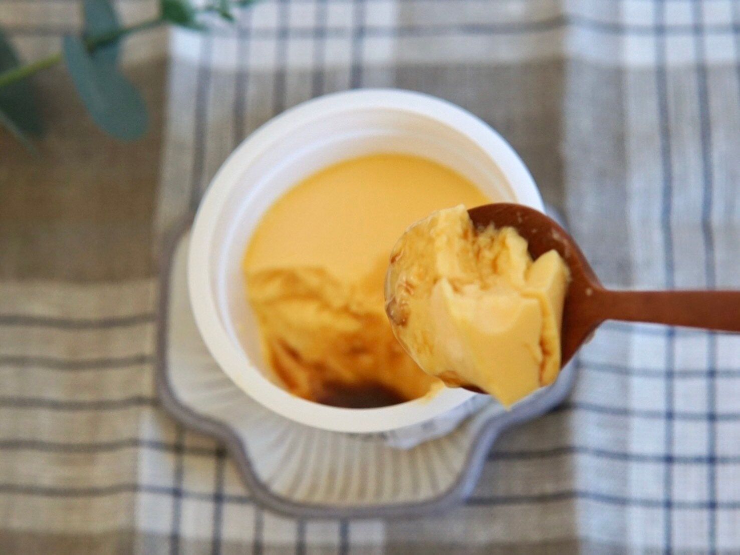 卵・牛乳・砂糖のみで仕立てたカスタードプリン