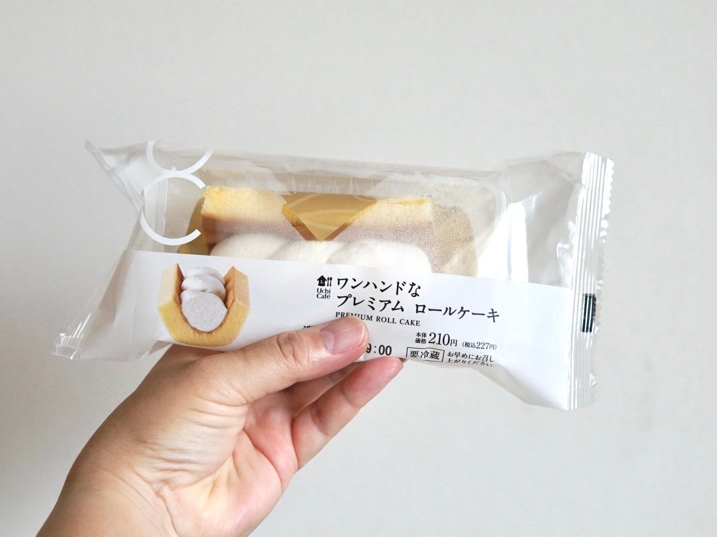 ワンハンドなプレミアムロールケーキ